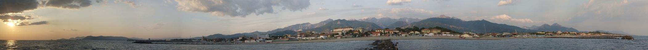 Panorama Marina di Massa
